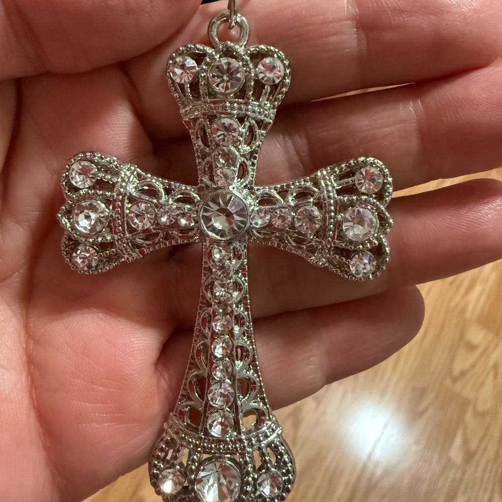 Silver Rhinestone Cross Keychain - Picture 2 of 2